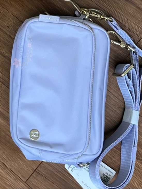 lululemon athletica Handbags - SOLD!! Lululemon NWT Everywhere Crossbody Bag 2L Gold Zipper Lavender